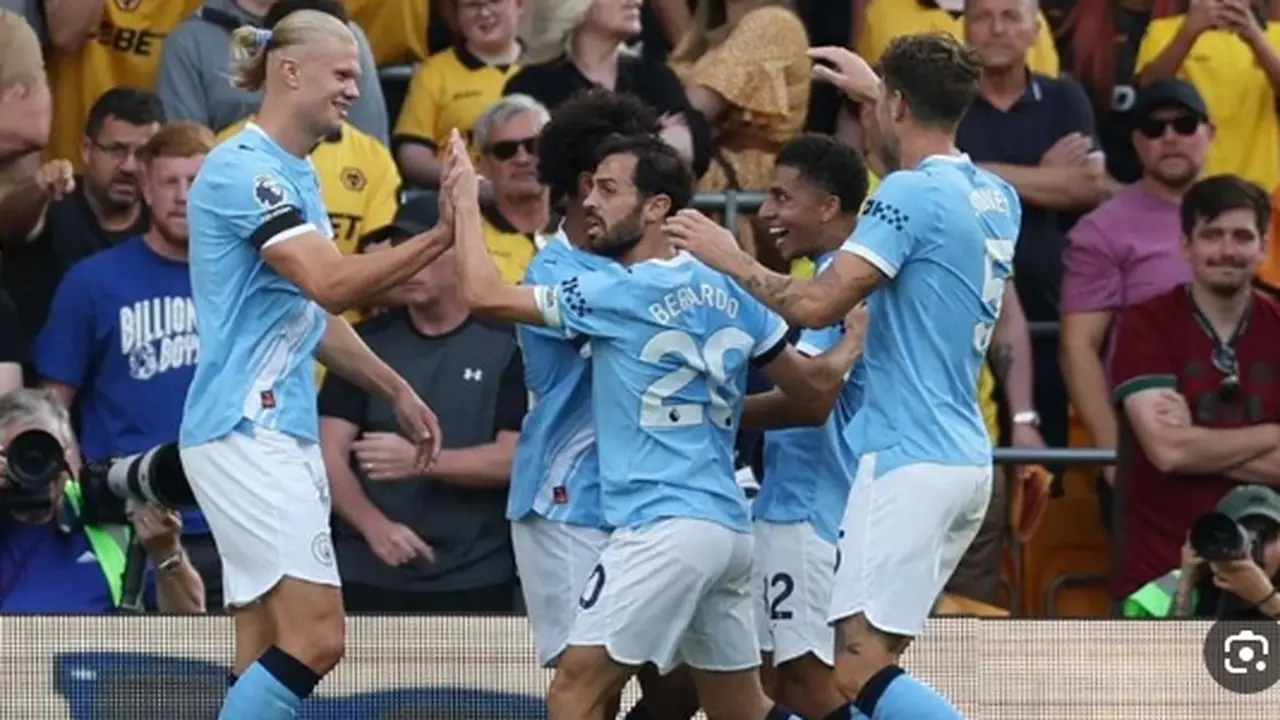 قمة الدوري الإنجليزي.. مانشستر سيتي يواجه ولفرهامبتون في صراع النقاط الثلاث الليلة